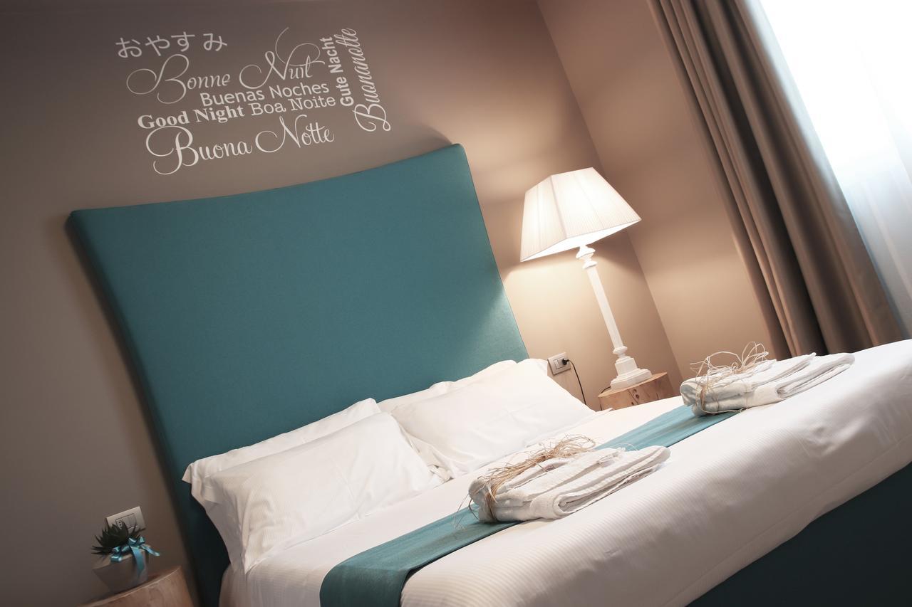 Art B&B Design Costa Volpino Exterior foto
